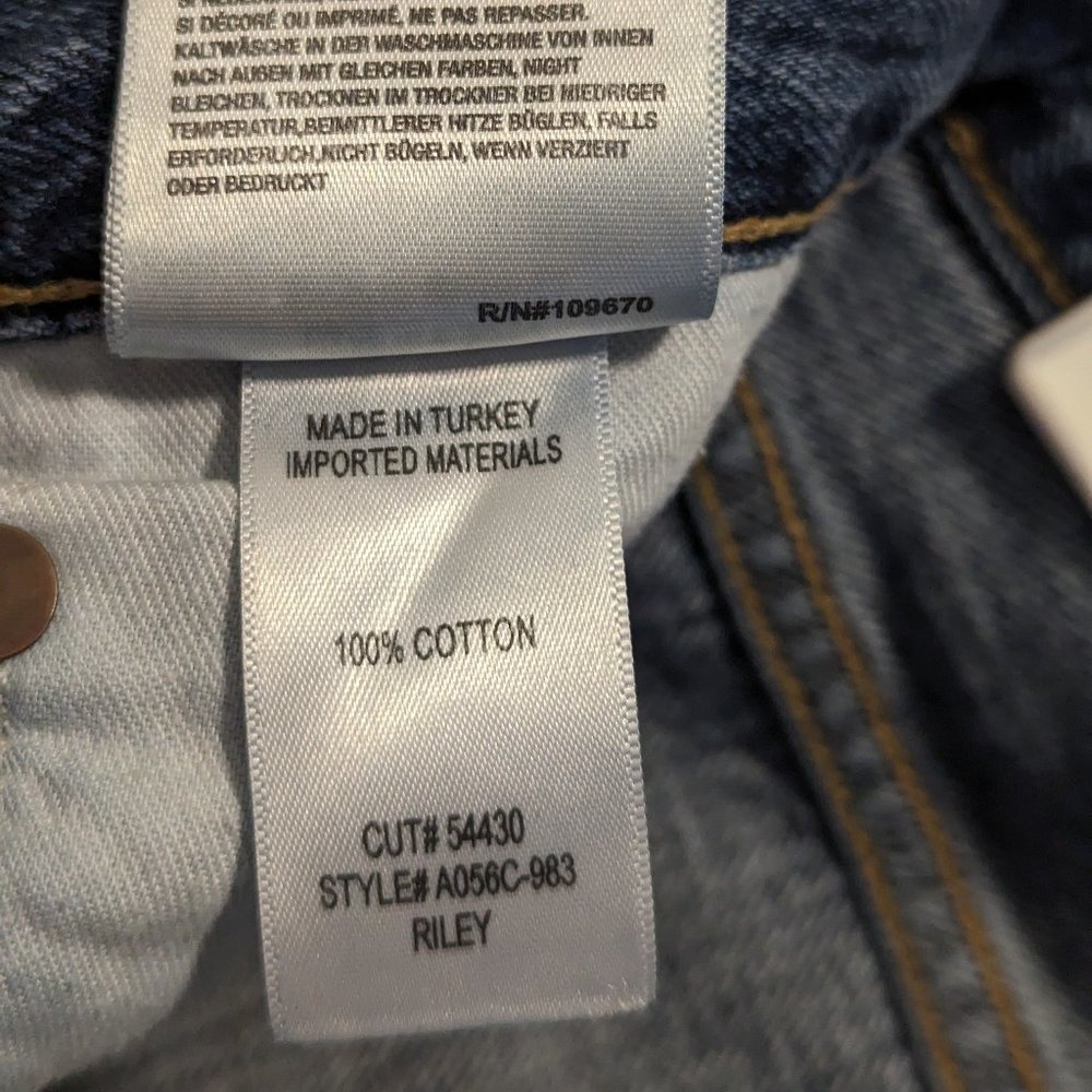 Agolde Riley High Rise Straight Cropped Jeans - Picture 8 of 12